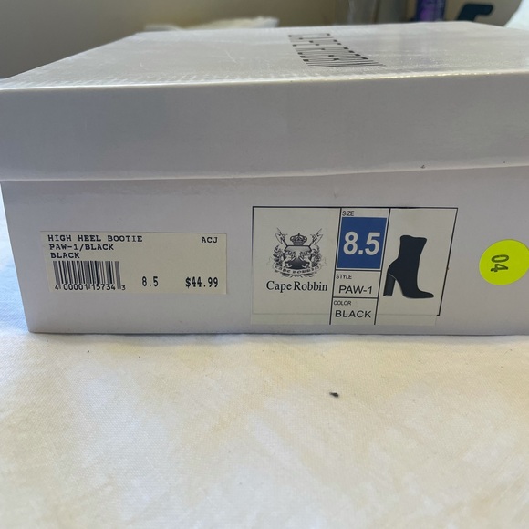 Black Booties - Picture 5 of 7